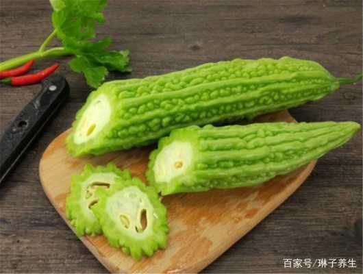 苦瓜能与生姜同食吗（苦瓜能和生姜一起泡水喝吗）