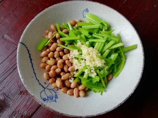 芹菜生姜花椒水（花椒芹菜的做法大全窍门）