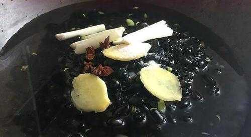 生姜黑豆土豆（黑豆加生姜土豆）-图2